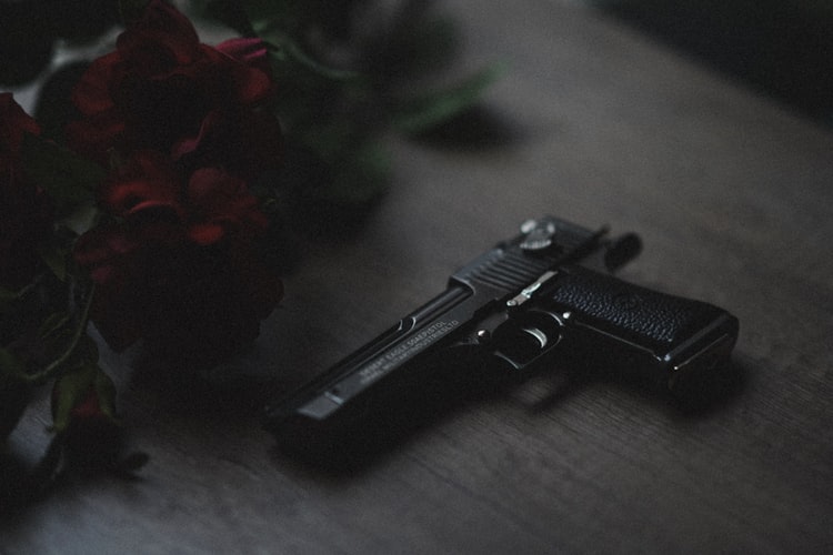 Τσακώθηκαν για μια γυναίκα: Χαμός στον Δομοκό με πιστόλι και απειλές