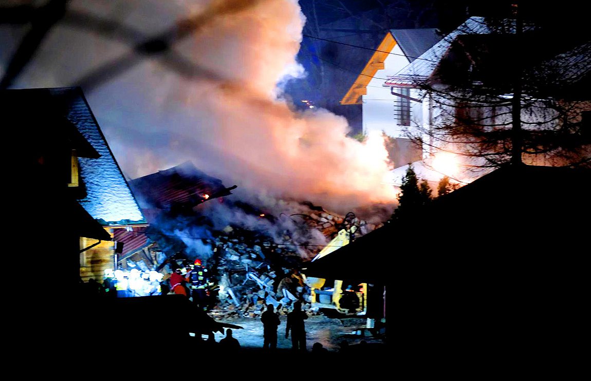 Κατάρρευση σπιτιού – Πολωνία: Πυρκαγιά από έκρηξη – Τέσσερις νεκροί