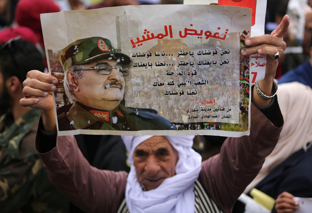 Χάφταρ – Λιβύη: Έφυγε από τη Μόσχα χωρίς να υπογράψει την κατάπαυση πυρός