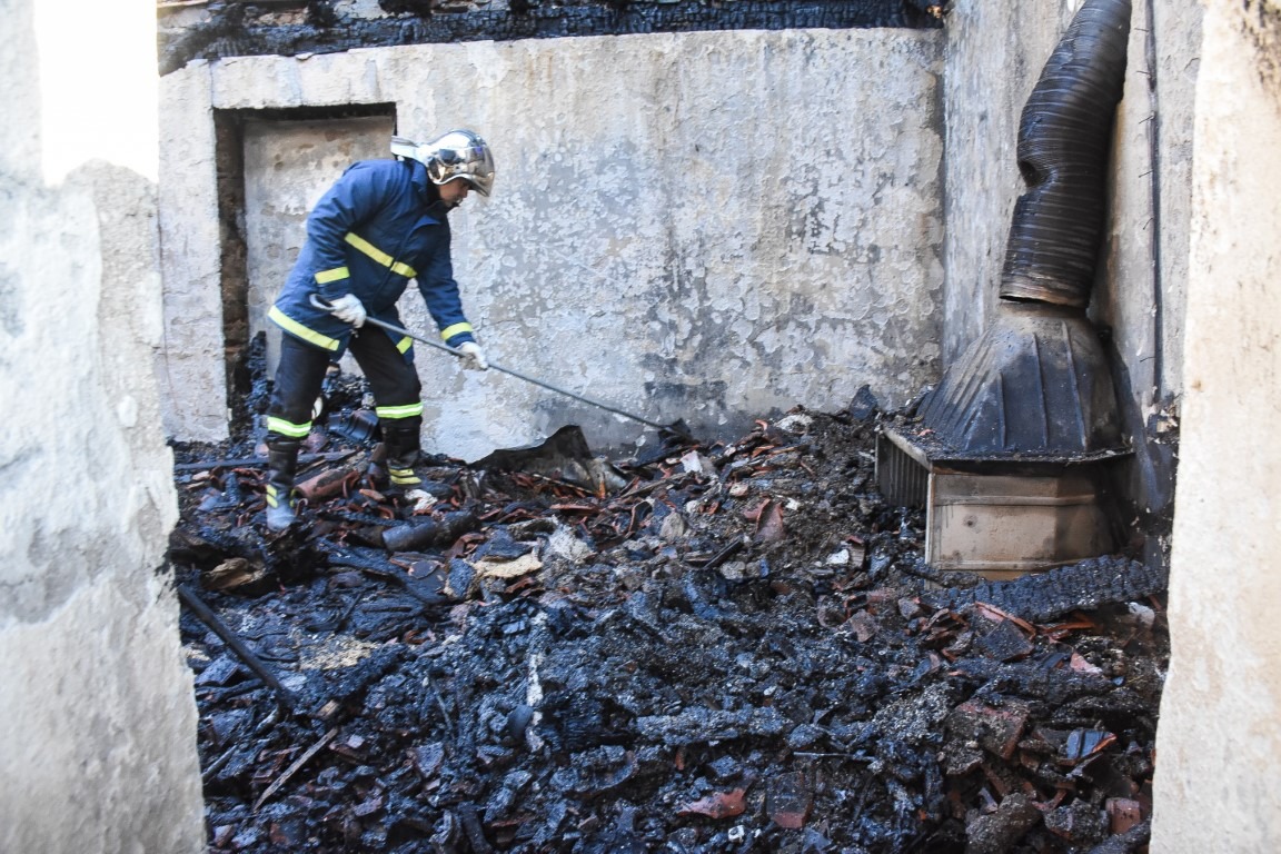 Αργολίδα νεκροί: Απανθρακωμένα από τη φωτιά τα δύο αδέλφια