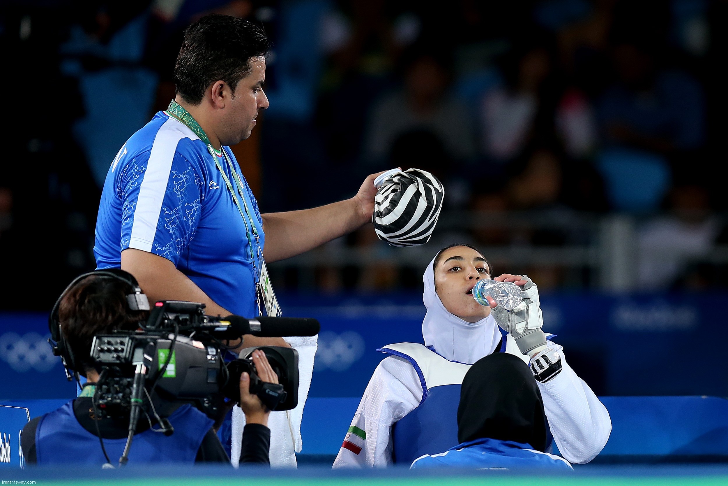 Ολυμπιονίκης Ιράν: Η Κίμια Αλιζαντέχ εγκαταλείπει δυσαρεστημένη τη χώρα