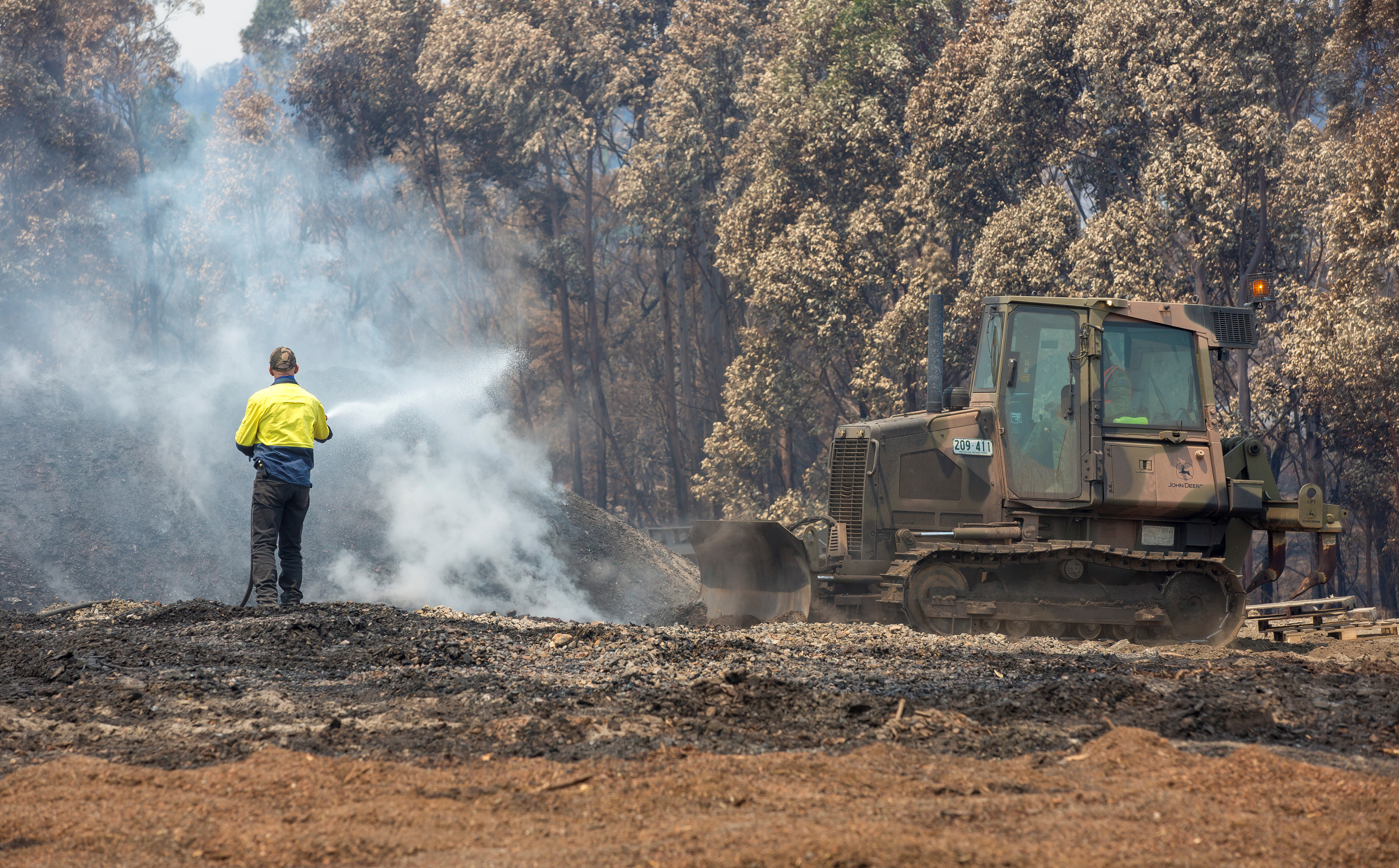 Φωτιές στην Αυστραλία: Έσβησαν αρκετές πυρκαγιές από τις καταιγίδες
