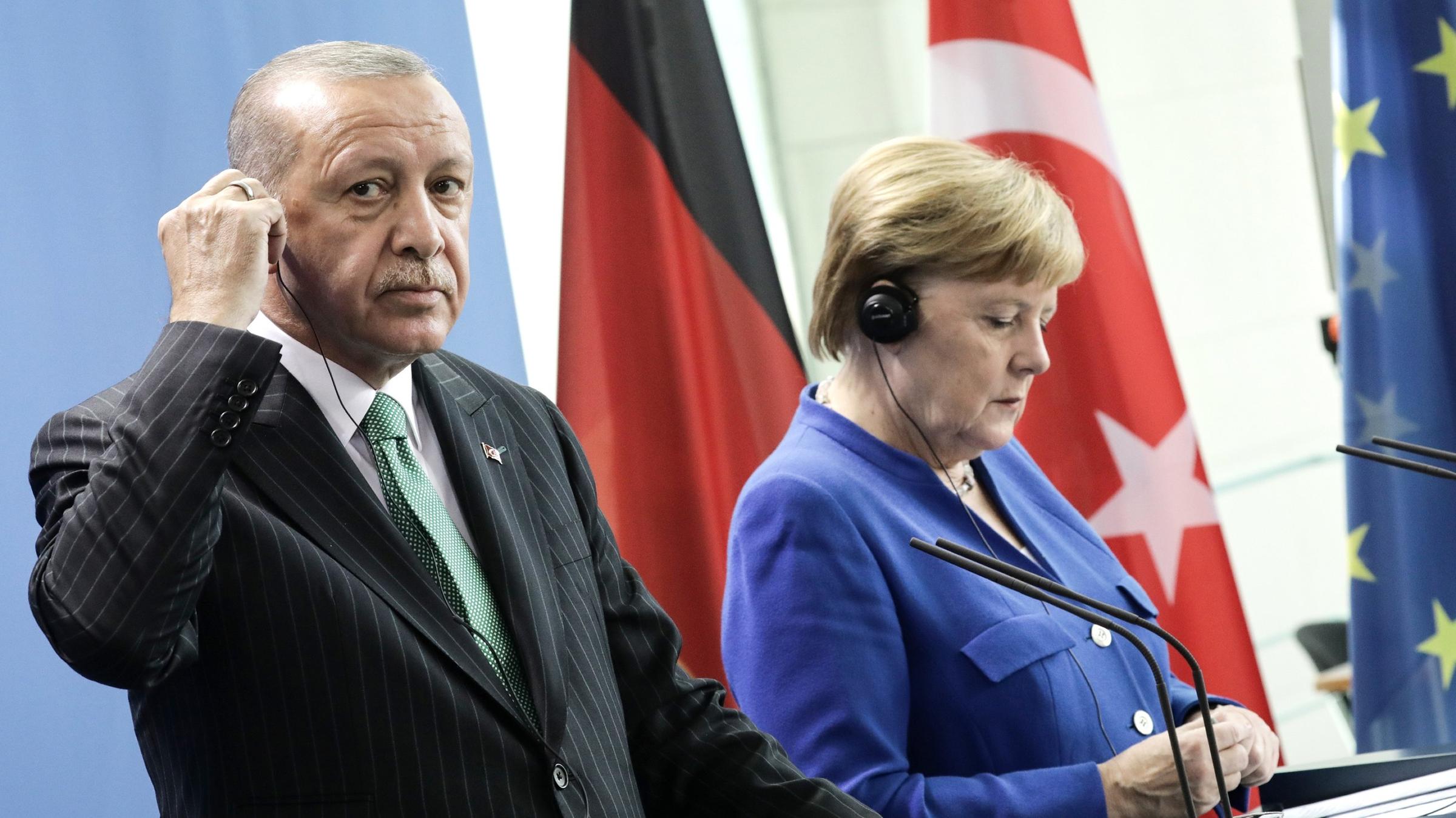 Ερντογάν Βερολίνο: Έκτακτη συνάντηση με τη Μέρκελ