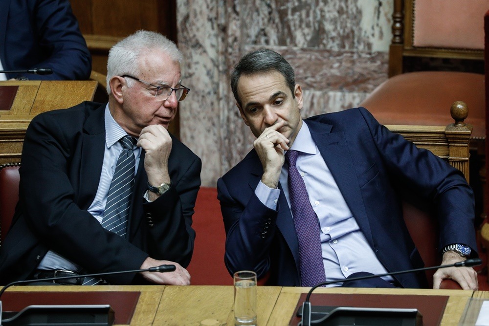 Σακελλαροπούλου εκλογή: Ξημερώνει η νέα Ελλάδα, λέει ο Μητσοτάκης για την ΠτΔ