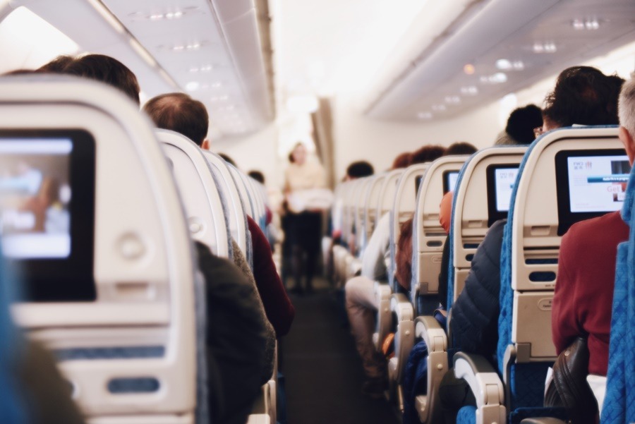 Κάπνιζε σε αεροσκάφος: Επιβάτης άναψε τσιγάρο στην τουαλέτα