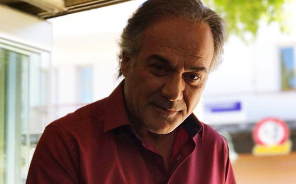 Ευαγγελόπουλος – ρεπόρτερ: Επικό φιλί on air, άφωνοι οι συντελεστές