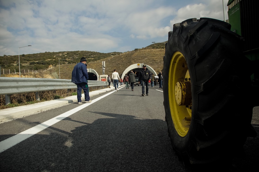 Αγροτικό παρέσυρε μαθητή: Tροχαίο ατύχημα με 13χρονο στην Εύβοια
