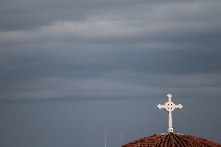 Έκλεψαν εκκλησία – Λάρισα: Ιερόσυλοι «βούτηξαν» εικόνες από τον ιερό ναό