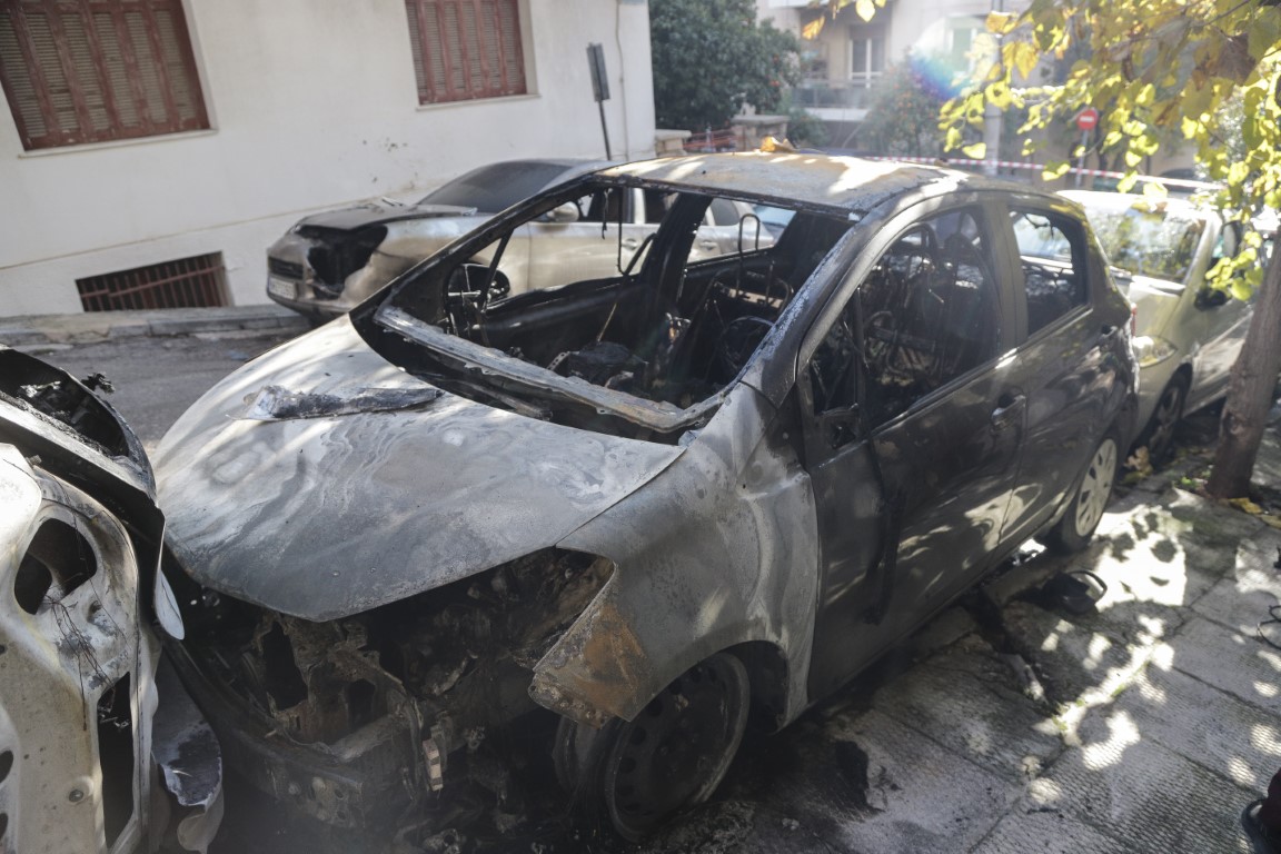 Εμπρησμός Ιλίσια: Άγνωστοι έκαψαν ακόμα ένα αυτοκίνητο