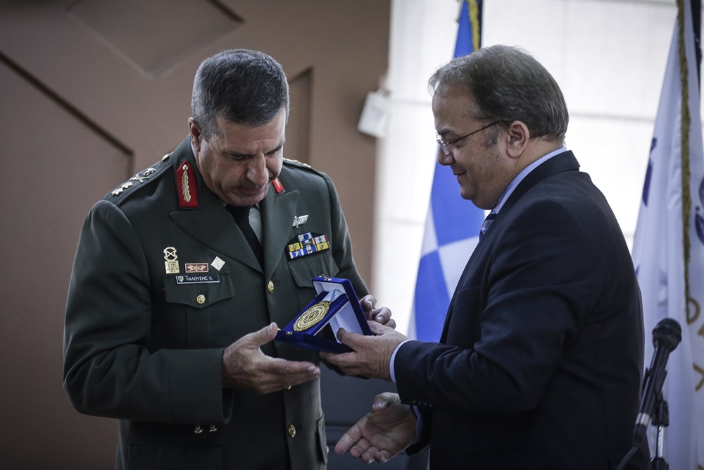 Αρχηγός ΓΕΣ Λαλούσης: Μην φοβάστε τίποτα, ο ελληνικός στρατός είναι έτοιμος