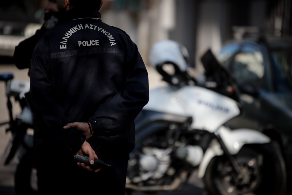 Αλγερινοί ληστές: Μέσα σε ταξί συνελήφθησαν δύο μέλη της συμμορίας διαρρηκτών