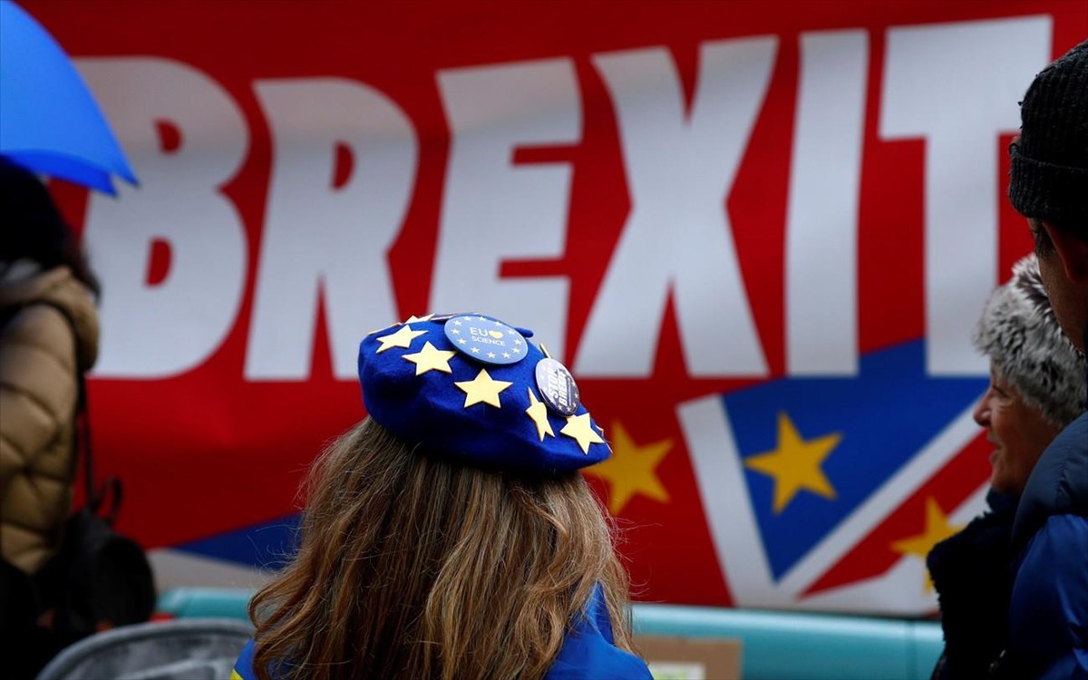 Brexit μετανάστες: «Μπλόκο» σε ανειδίκευτους εργάτες και όσους δεν ξέρουν αγγλικά