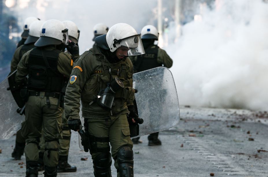 ΜΑΤ Χίος – Μυτιλήνη: Συλλήψεις για τις επιθέσεις εναντίον αστυνομικών