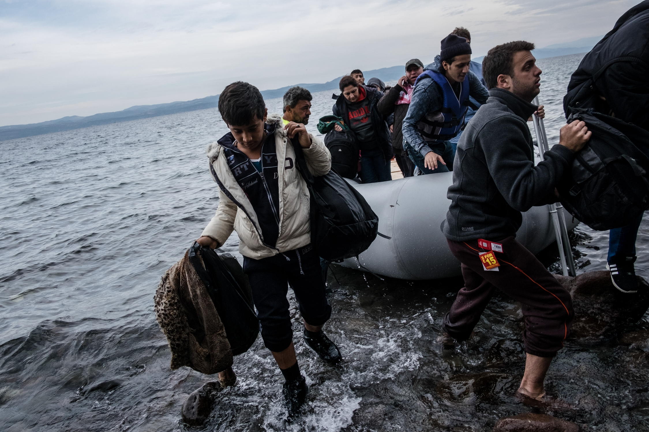 Επιτάξεις στα νησιά: «Παγώνουν» έως το τέλος της εβδομάδας, λέει ο Μηταράκης