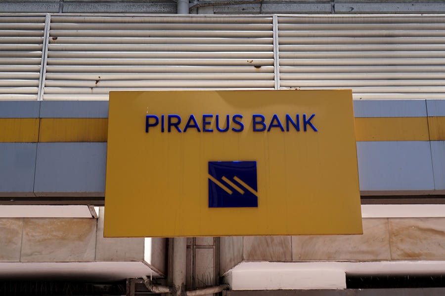 40χρονη Πειραιώς: Τραπεζική υπάλληλος το κρούσμα στην Αθήνα – Τι αναφέρει η τράπεζα