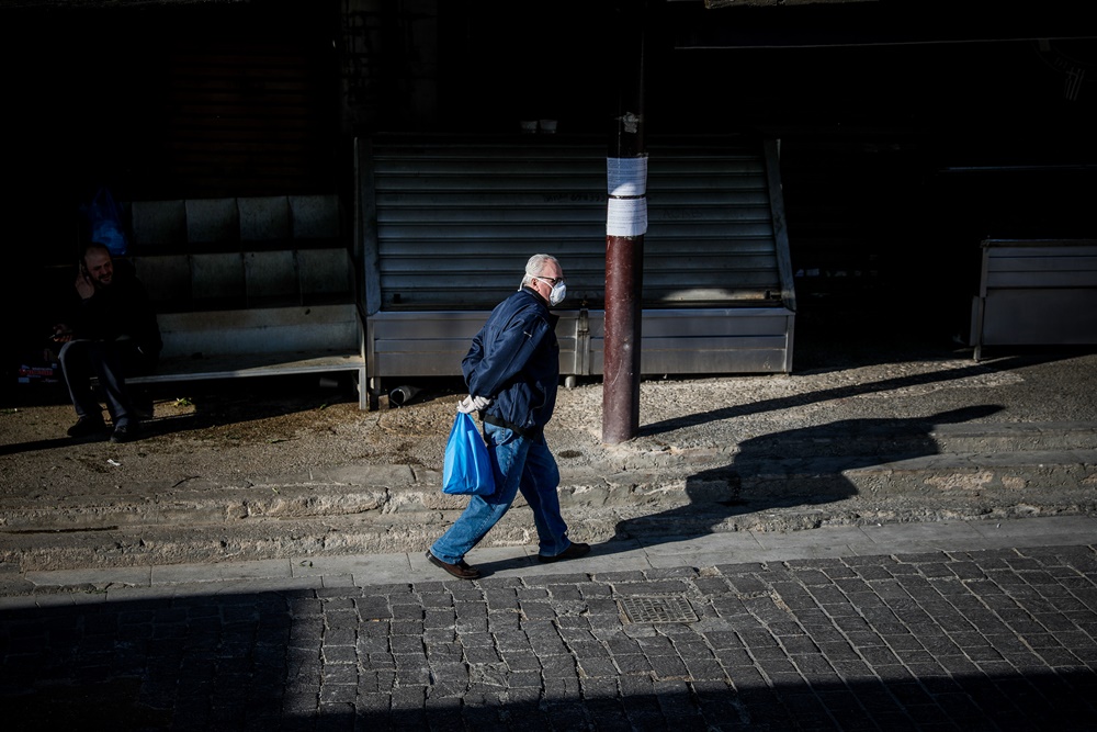 Ηλικίες κρουσμάτων Ελλάδα: Ποιους χτυπά ο κορονοϊός