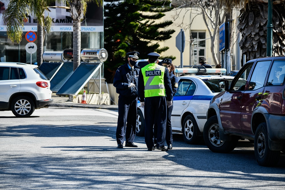 Συλλήψεις για κορoνοϊό: 800 παραβάτες – Οι απείθαρχοι ανά νομό