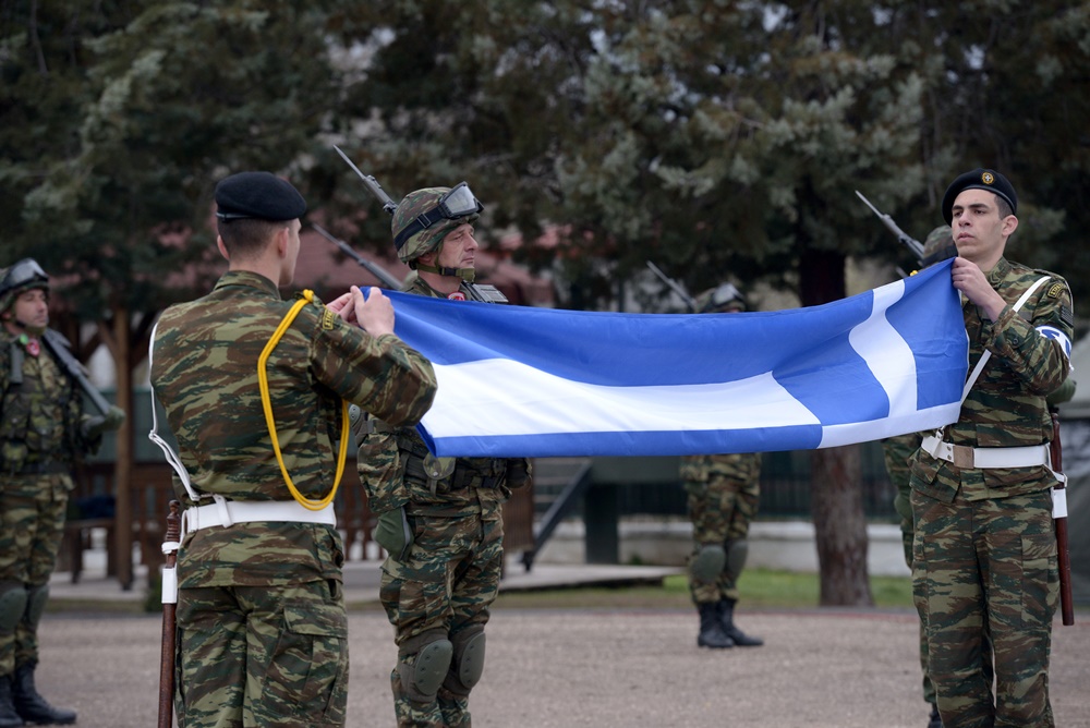 Έβρος 25 Μαρτίου: Η συγκινητική τελετή στις Καστανιές με διέλευση F-16