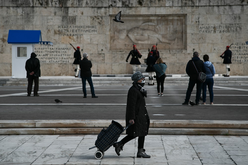 Εμβόλιο για κορονοϊό: Δεν θα υπάρχει για όλους αμέσως, λέει ο Κουρέτας