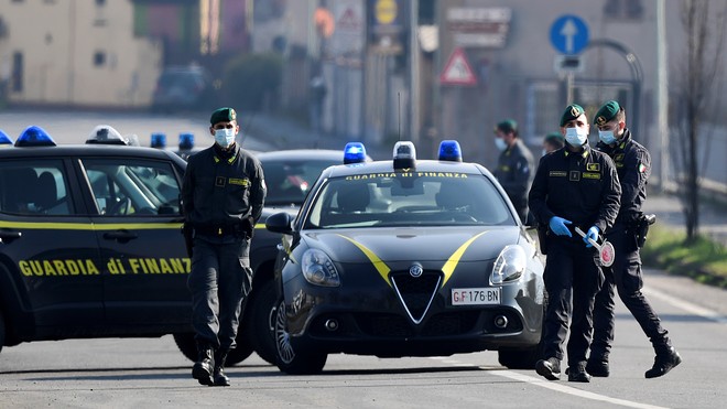 Ιταλία κορωνοϊός: Πέντε χρόνια φυλάκιση στα θετικά κρούσματα που σπάνε την καραντίνα