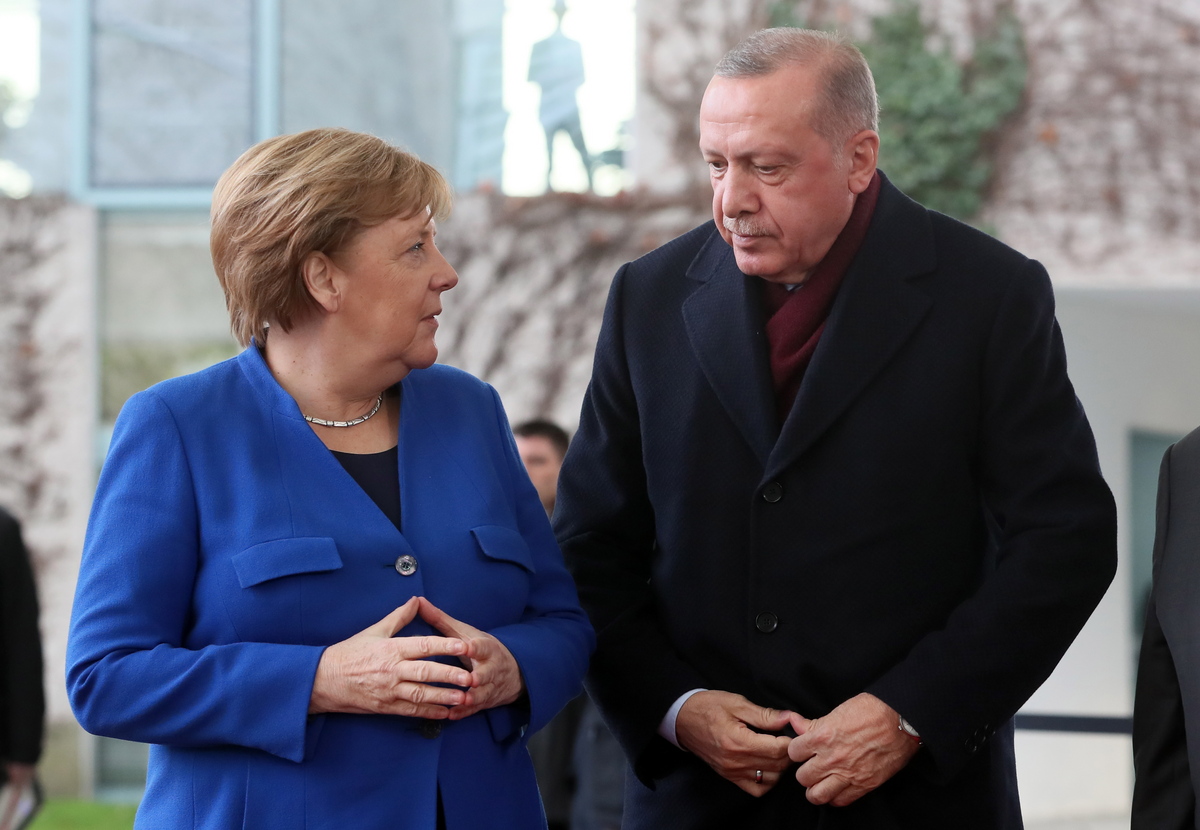 Μέρκελ – Ερντογάν: Η Γερμανία… καταλαβαίνει, η Τουρκία ζητά επιμερισμό των βαρών