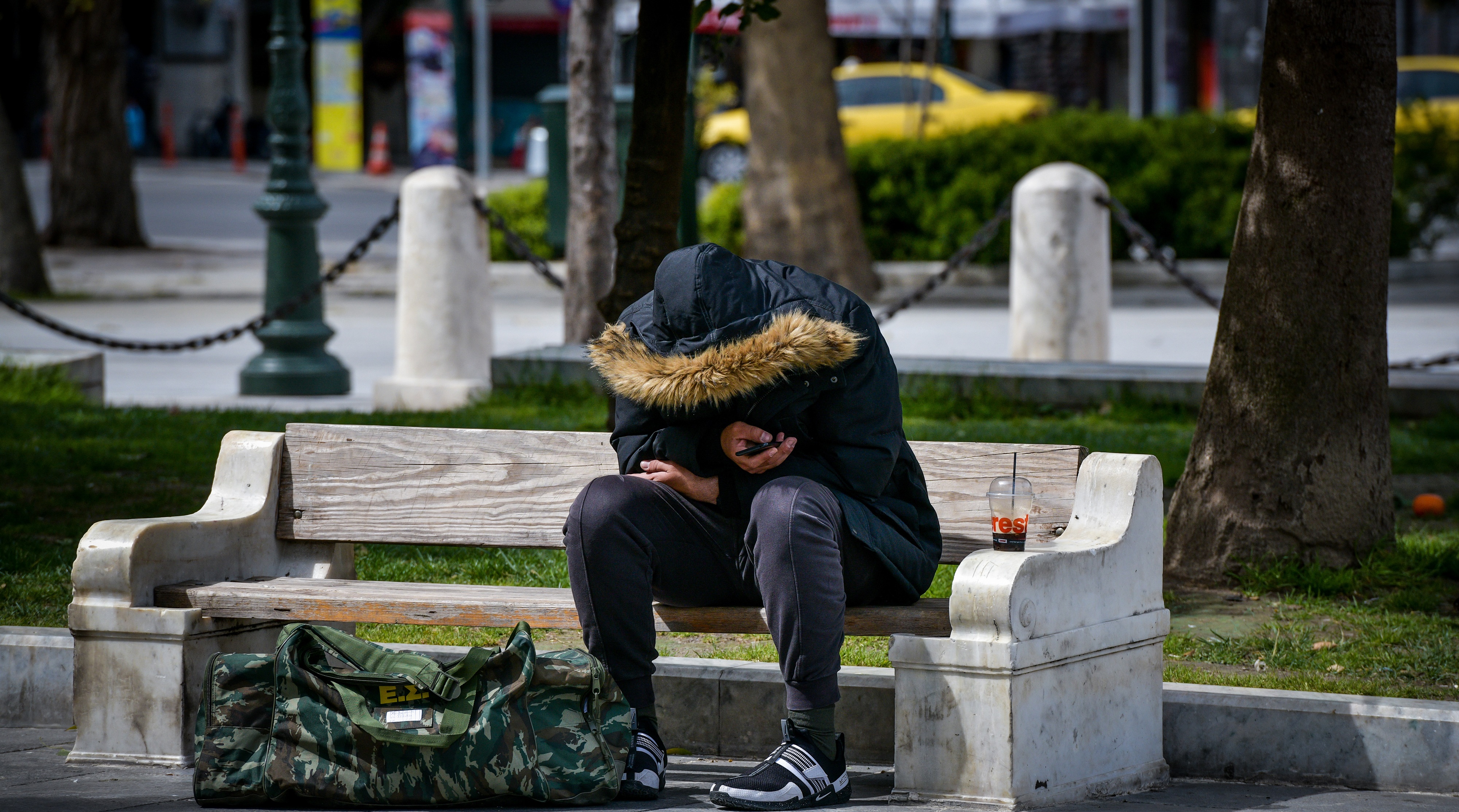 Κρούσματα Ελλάδα: 74 νέα, 28 νεκροί, 65 διασωληνωμένοι