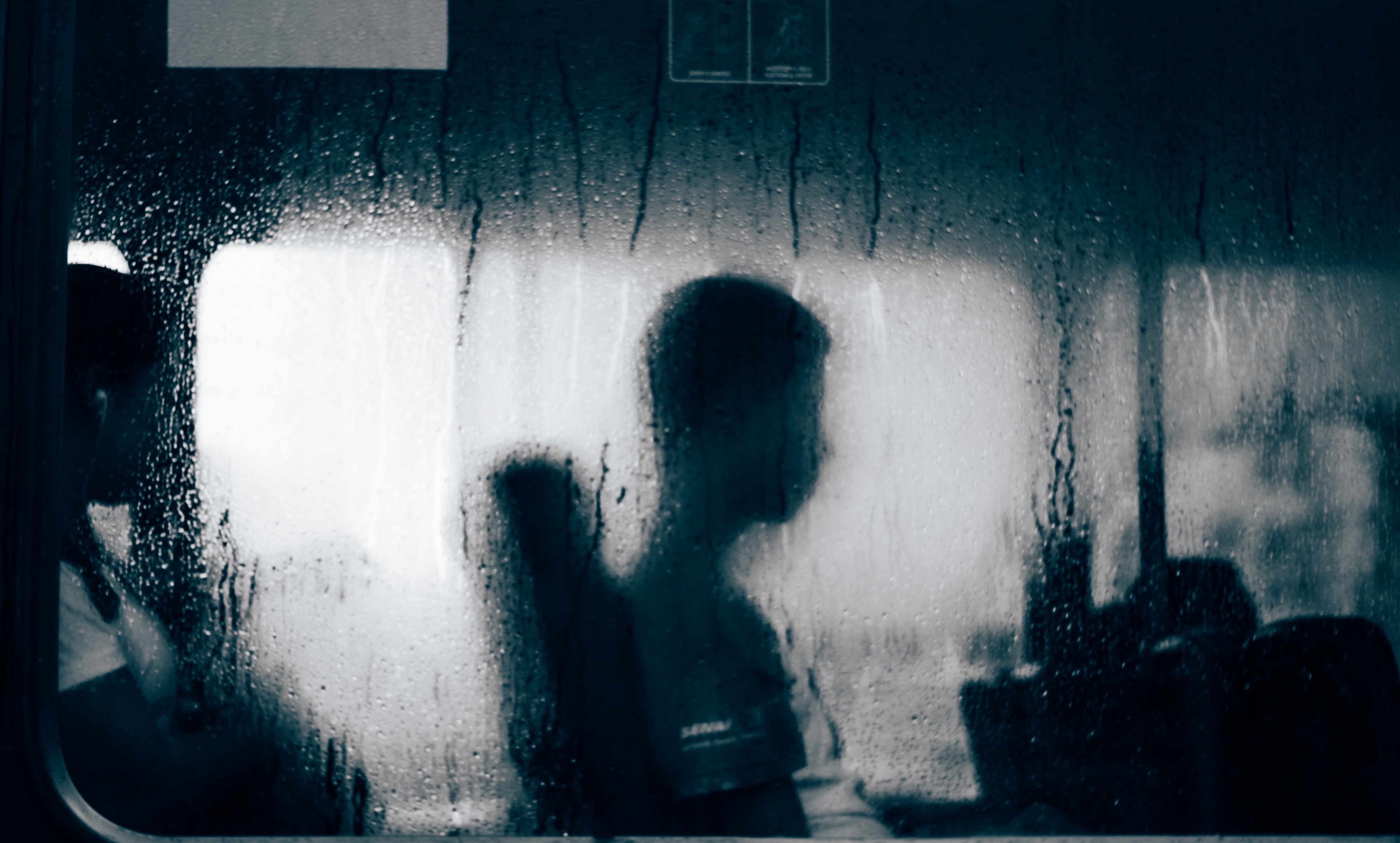 Κατάθλιψη και Κορονοϊός: Καθηγητής ψυχιατρικής εξηγεί τι συμβαίνει μέσα μας