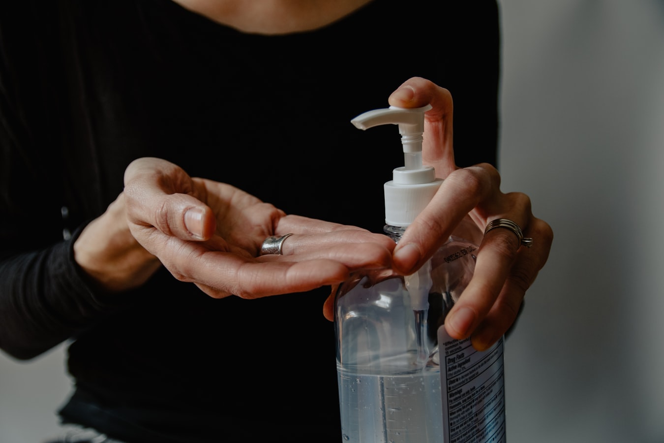 Καλό πλύσιμο χεριών: Πώς είναι τα χέρια άπλυτα, και μετά από πλύσιμο 6, 20, 30″