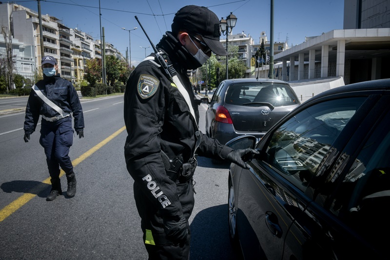 Πάσχα κορονοϊός: Απίστευτη καταγγελία Μαυροειδάκου