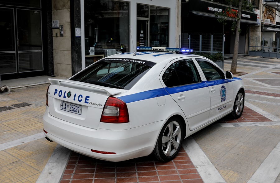 Κορονοϊός Ελλάδα: Πήγαν να κλέψουν το αυτοκίνητο του διοικητή του “Αττικόν”