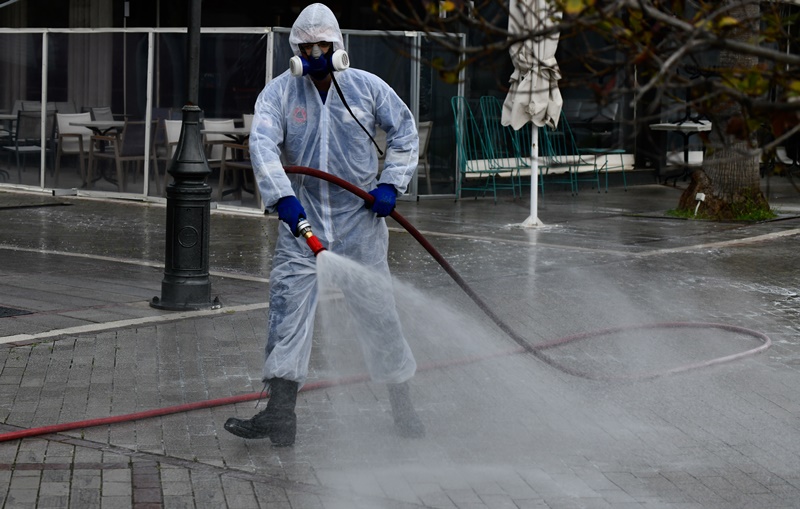 Μύκονος κρούσματα: Σαρωτικοί έλεγχοι του ΕΟΔΥ στο νησί μετά την απαγόρευση κυκλοφορίας