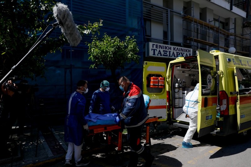 Δομές υγείας: Πατούλης εναντίον Δούρου