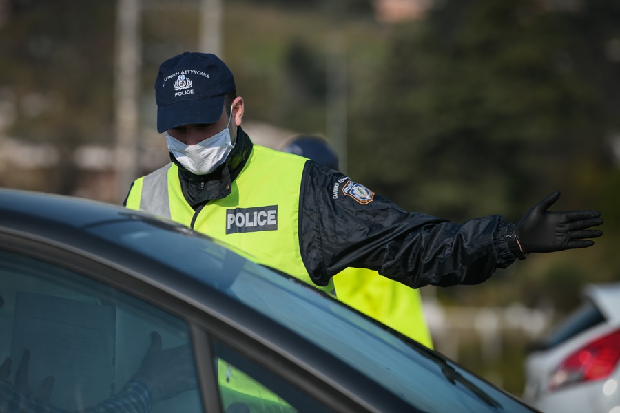 Παράνομα αντισηπτικά: Ράμπο του ΣΔΟΕ ανακάλυψαν μυστικό εργαστήριο