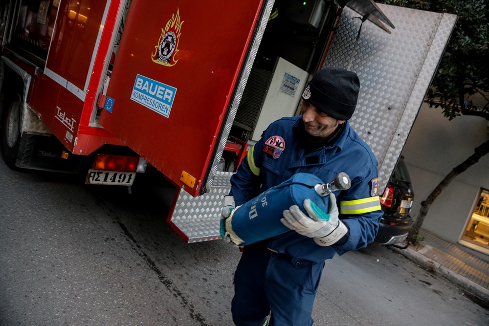 Φωτιά τώρα Θεσσαλονίκη: Ένας νεκρός ανήμερα του Πάσχα