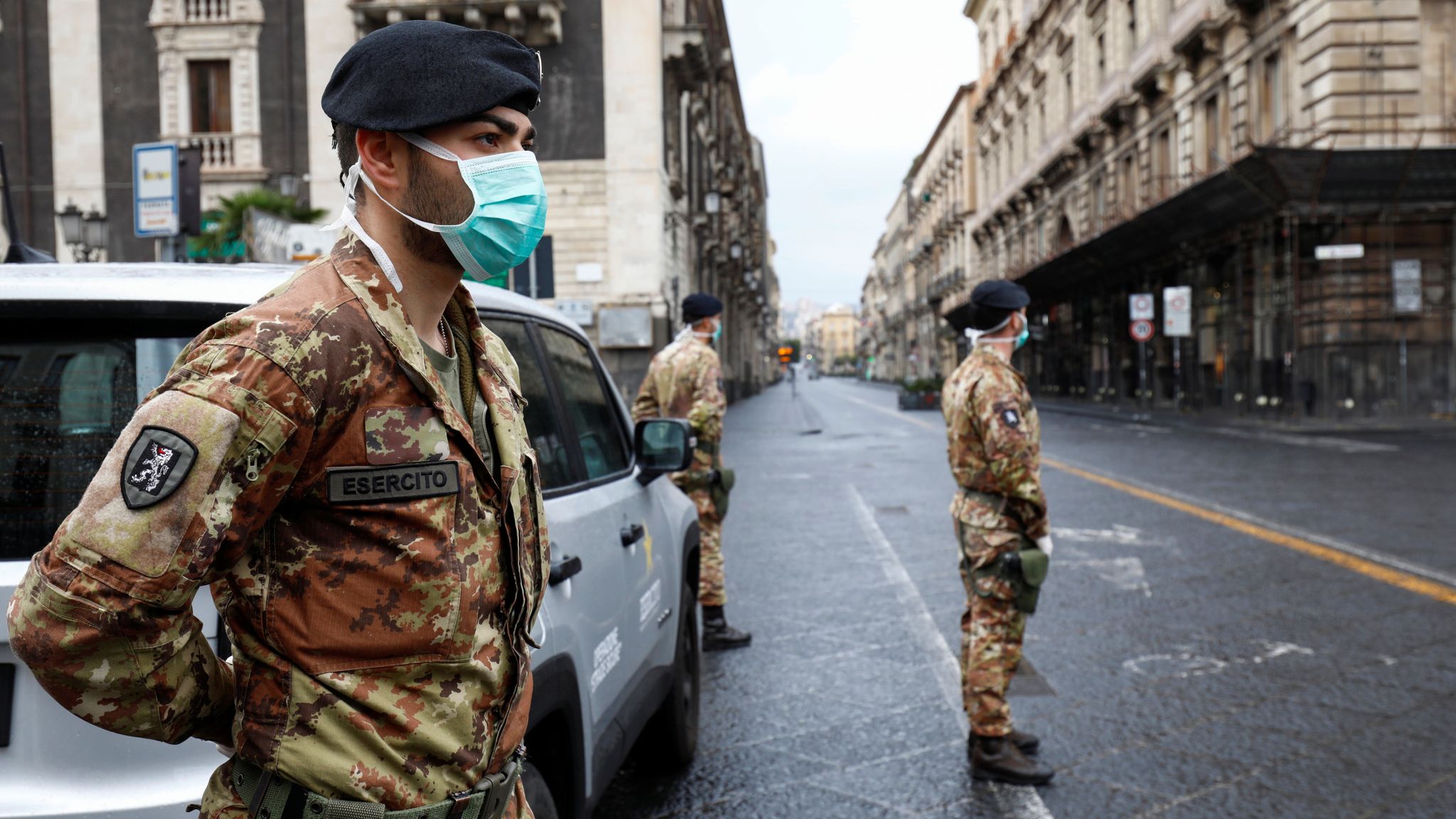 Ιταλία κορονοϊός: Γιατί η γειτονική χώρα καταγράφει τόσους θανάτους