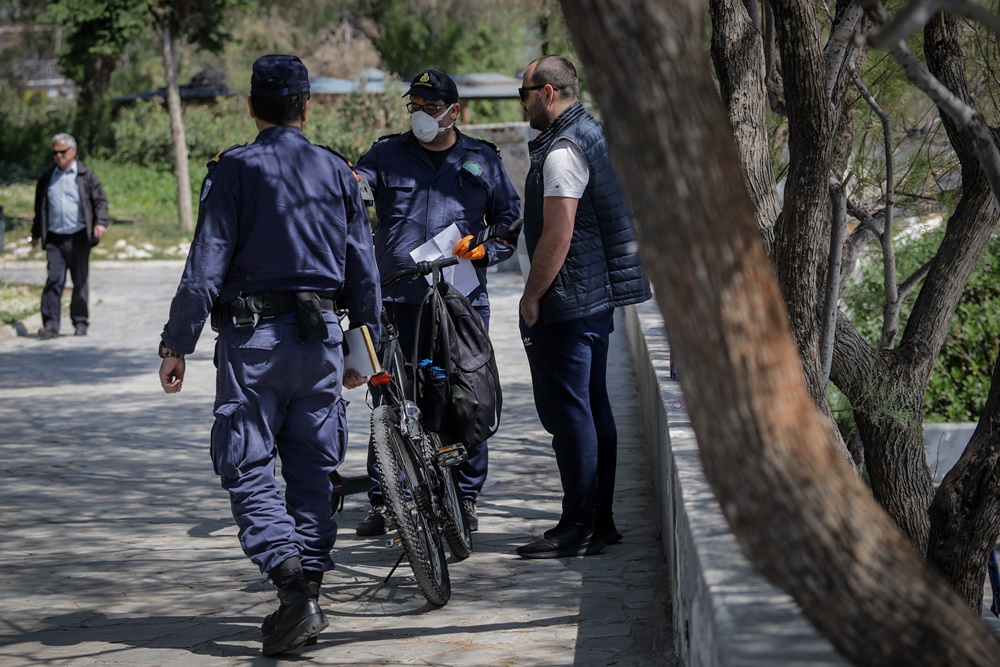 Ρόδος αστυνομικοί: “Μπράβος” κινείται απειλητικά κατά τη διάρκεια ελέγχου