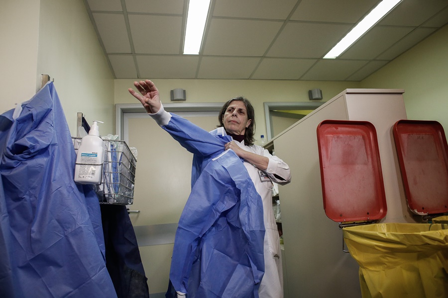 Δωρεές εφοπλιστών κορωνοϊός: Σπουδαία βοήθεια του Γιάννη Καραγεώργη σε νοσοκομεία
