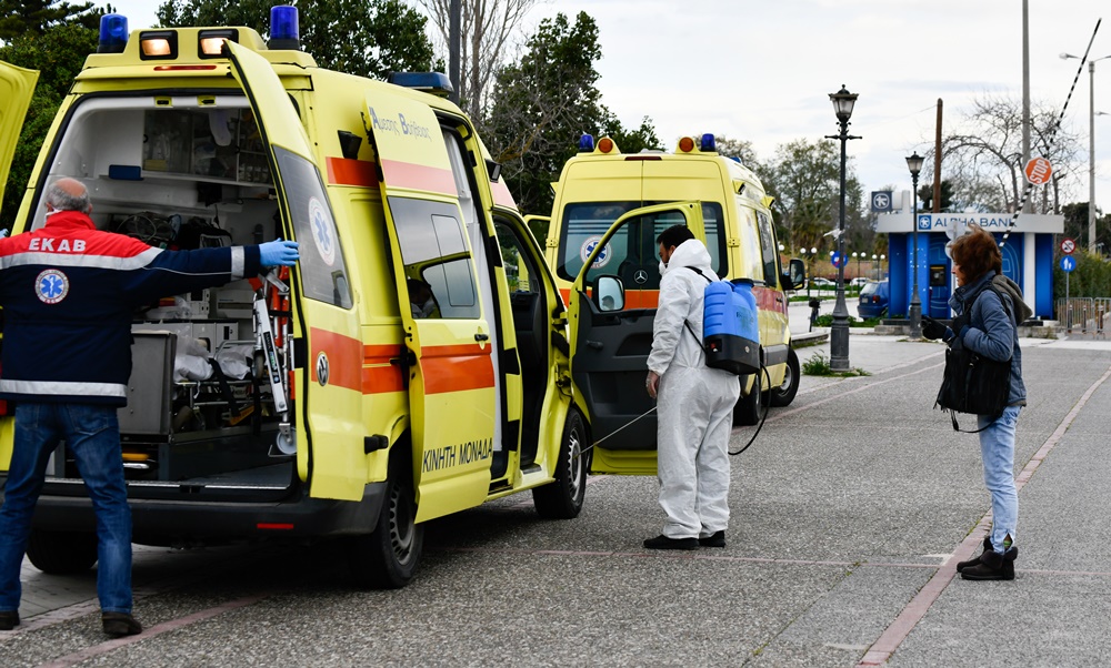 Κορονοϊός μωρά: Τρία βρέφη στο Ιπποκράτειο – Διασωληνωμένο το ένα