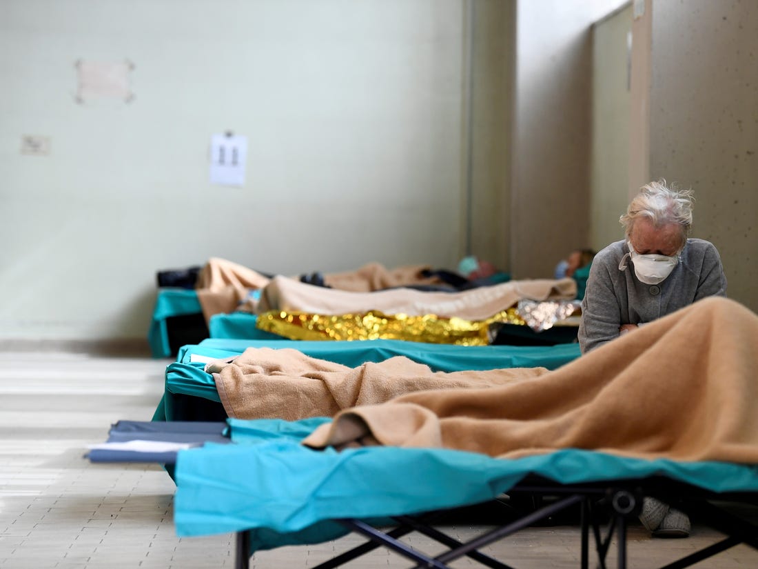 Ιταλία νεκροί κορονοϊός: Μειώνεται ο ρυθμός αύξησης θανάτων και κρουσμάτων