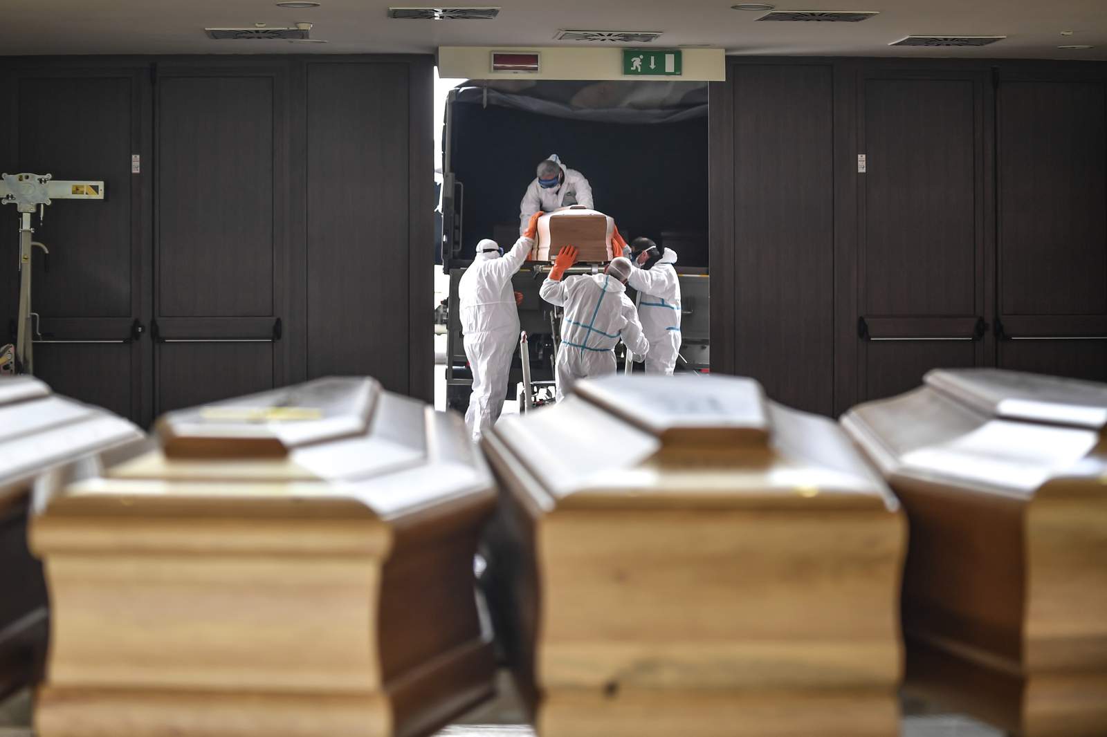 Ιταλία νεκροί κορονοϊός: 766 νέοι θάνατοι σε 24 ώρες