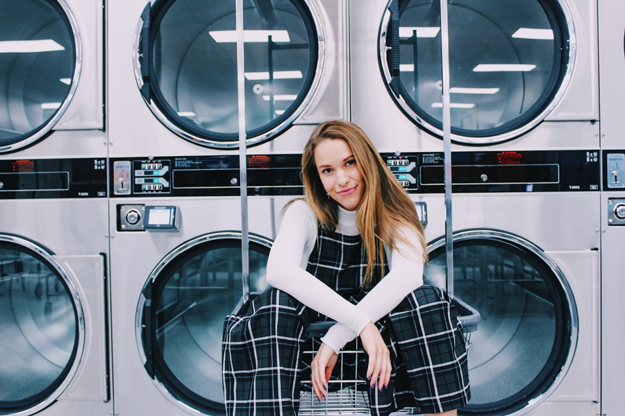 Καθαρισμός πλυντηρίου ρούχων – κορονοϊός: Μένουμε σπίτι και απολυμαίνουμε σωστά