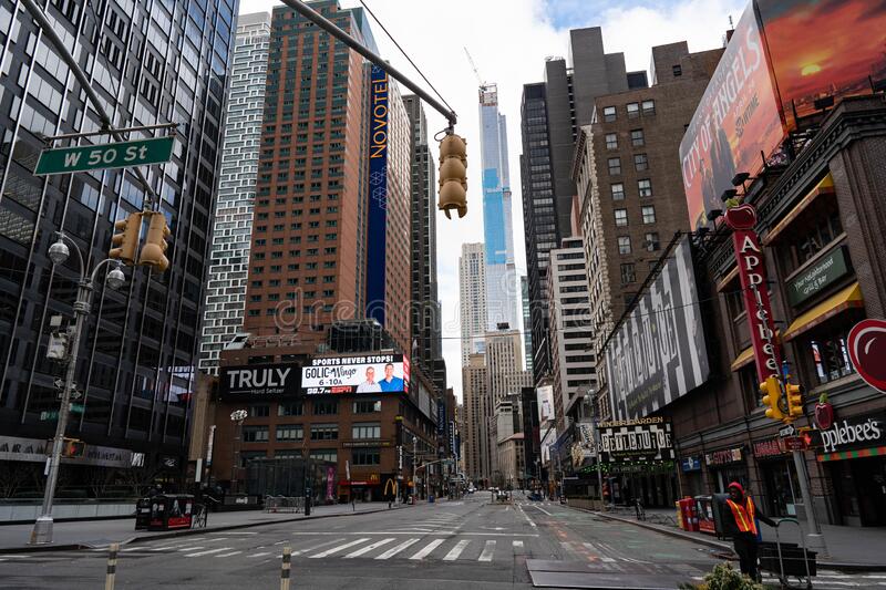 Κορονοϊός Νέα Υόρκη: Τα μηνύματα σε ουρανοξύστη του Μανχάταν