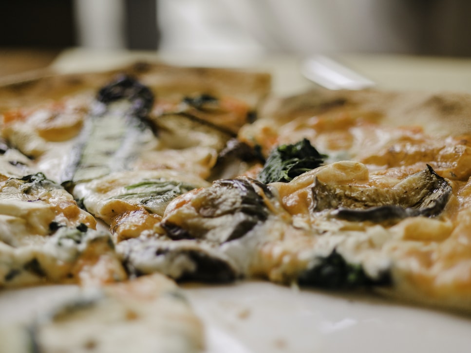 Εύκολη συνταγή για πίτσα: Τώρα που είσαι σε καραντίνα, είναι η κατάλληλη στιγμή