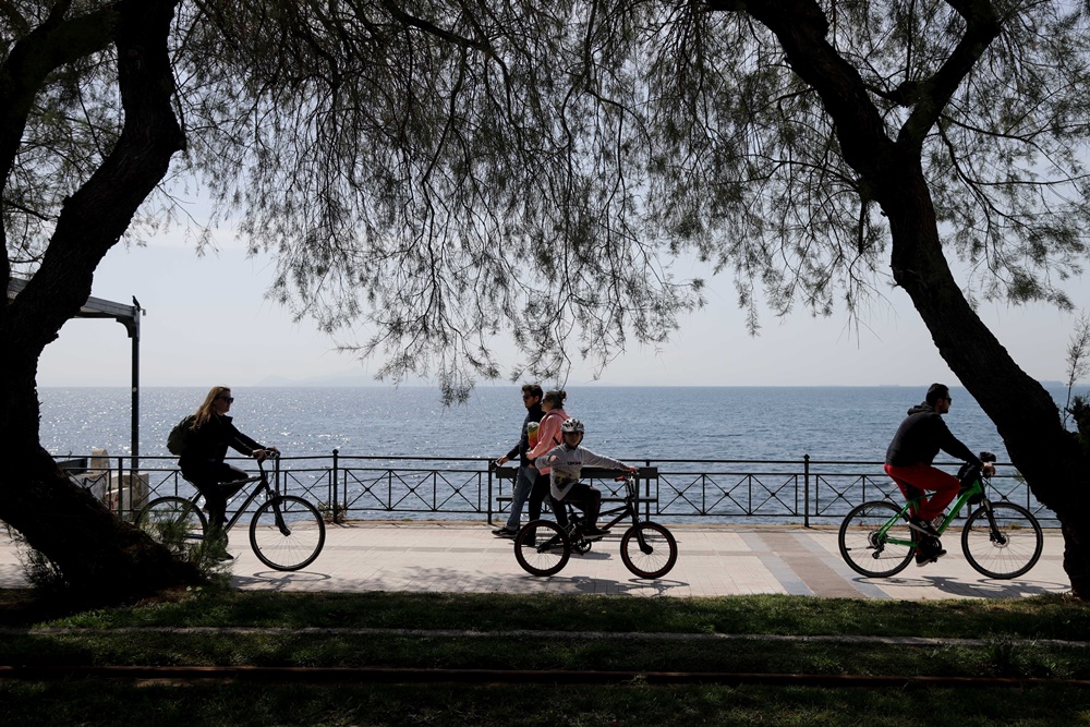 Επιδόματα σε ανέργους – παράταση: Τροπολογία “ανάσα”