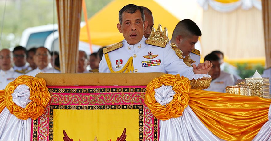 Κορονοϊός Ταϊλάνδη: Ο βασιλιάς «σπάει» την καραντίνα πηγαίνοντας σε ξενοδοχείο της Βαυαρίας
