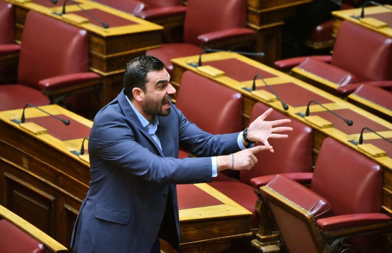 Κωνσταντινέας ελληνικά: «Κλαίει» το Twitter (και όλοι) με τη… γλώσσα του πρώην βουλευτή του ΣΥΡΙΖΑ