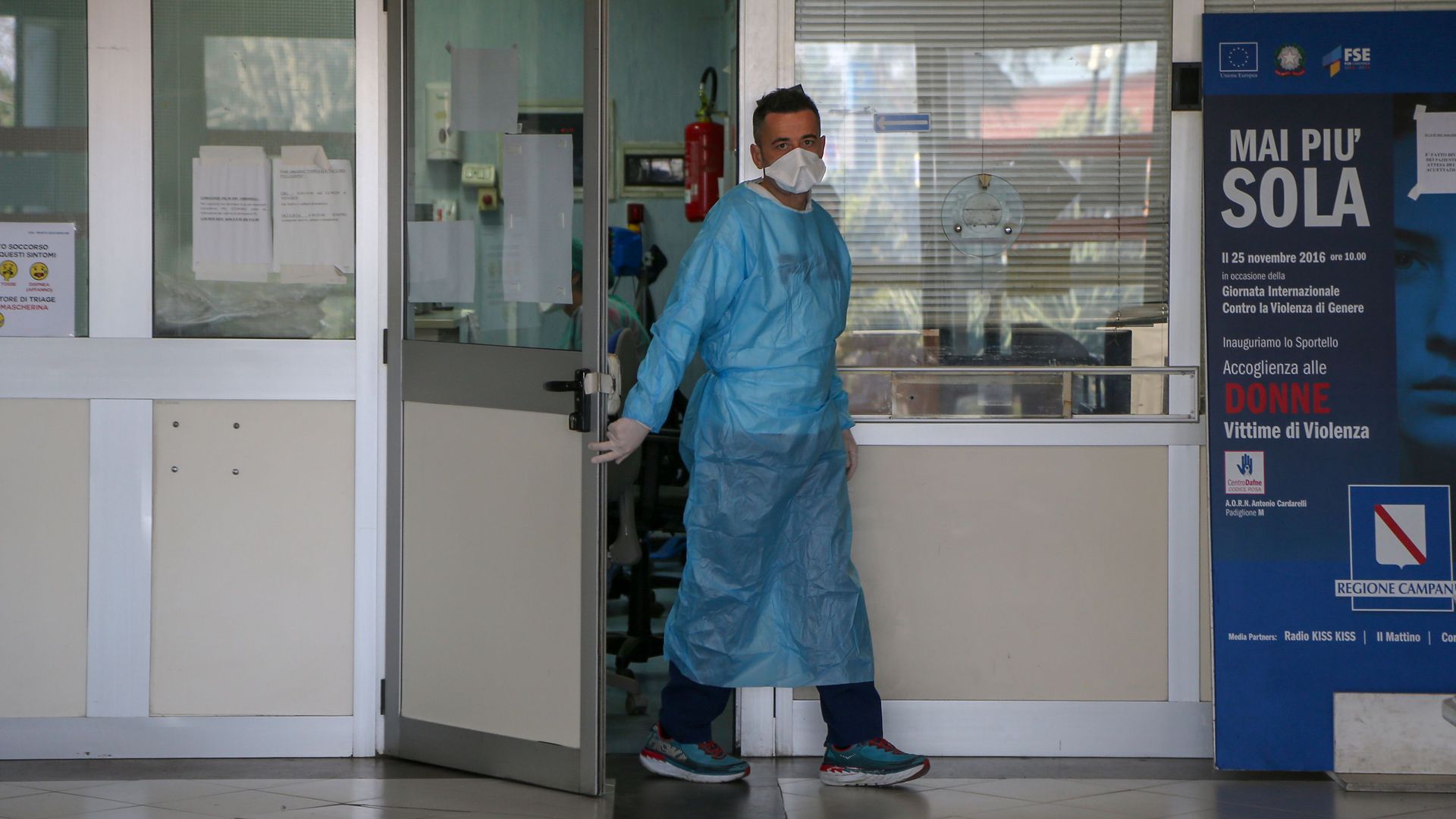 ΗΠΑ κορονοϊός: Νοσοκόμα έκλεψε την πιστωτική ασθενούς και πήγε για ψώνια