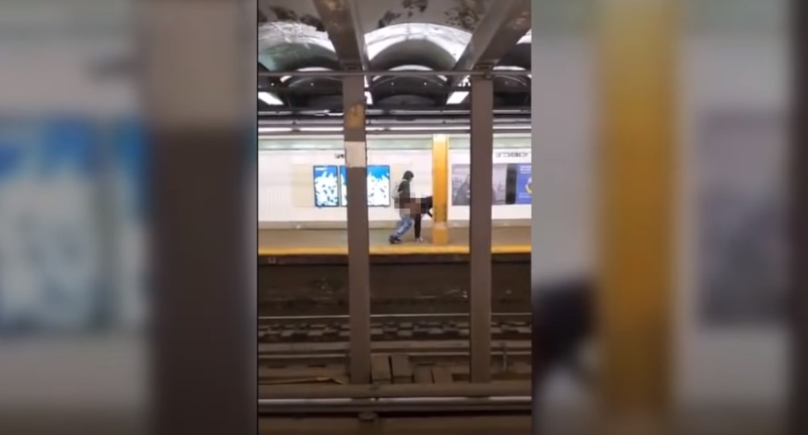 Σεξ στο μετρό: Ζευγάρι στη Νέα Υόρκη έβγαλε τις ορμές του “φόρα παρτίδα”