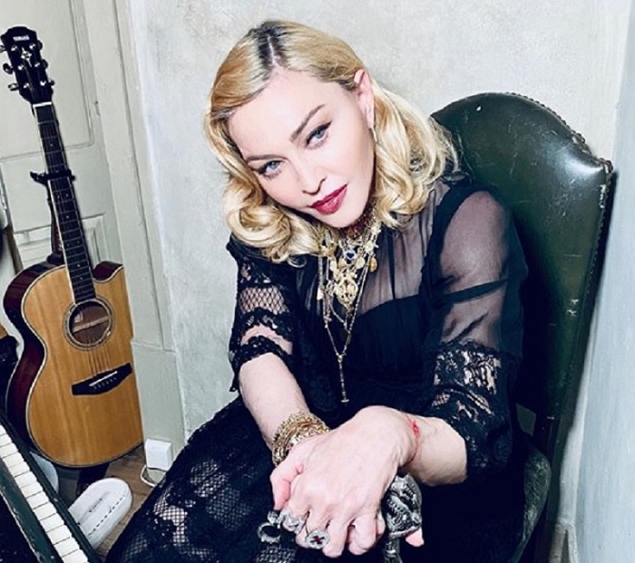 Madonna instagram: Προκαλεί ακόμα μια φορά