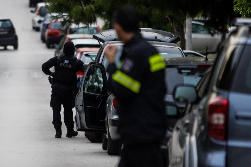 Ηλικιωμένη Πρέβεζα: Γυναίκα βρέθηκε ημίγυμνη και με τραύματα στο κεφάλι